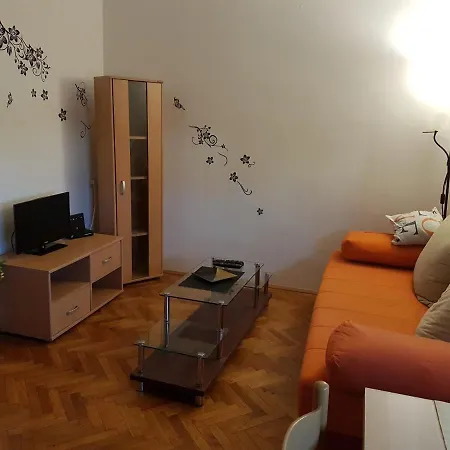 Edita Apartment *